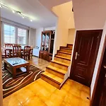 Duplex Rua Sol - Netflix * Laxe